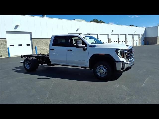 2026 GMC Sierra 3500 HD Chassis Cab Pro