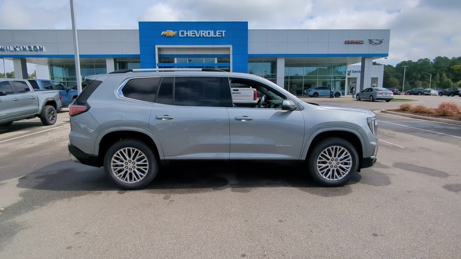 2026 GMC Acadia Denali