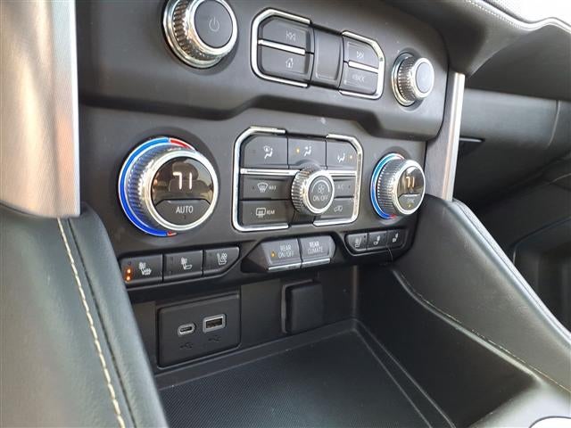 2022 GMC Yukon XL SLT