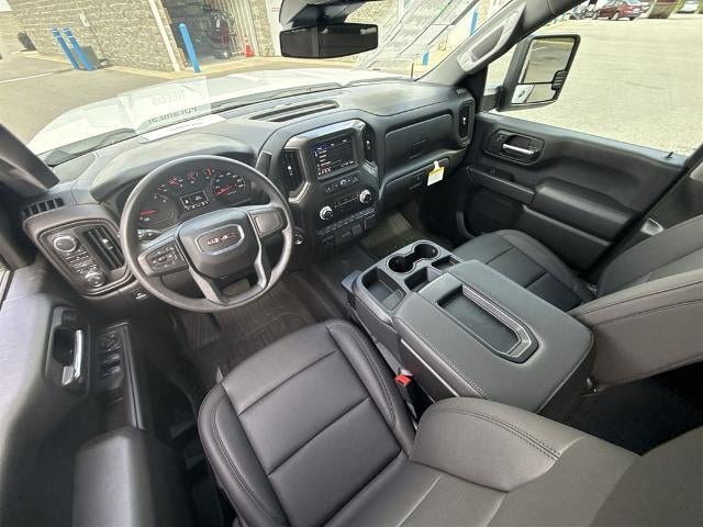 2025 GMC Sierra 2500 HD Pro