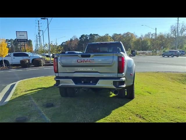 2026 GMC Sierra 3500 HD Denali DRW