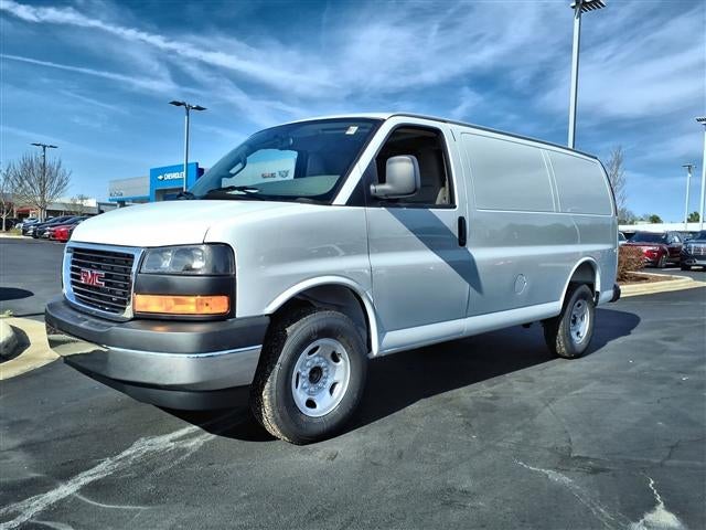 2026 GMC Savana Cargo Base