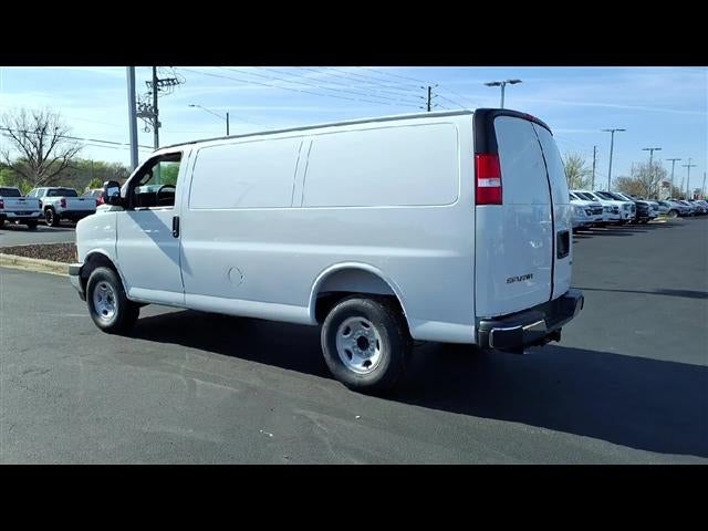 2026 GMC Savana Cargo Base