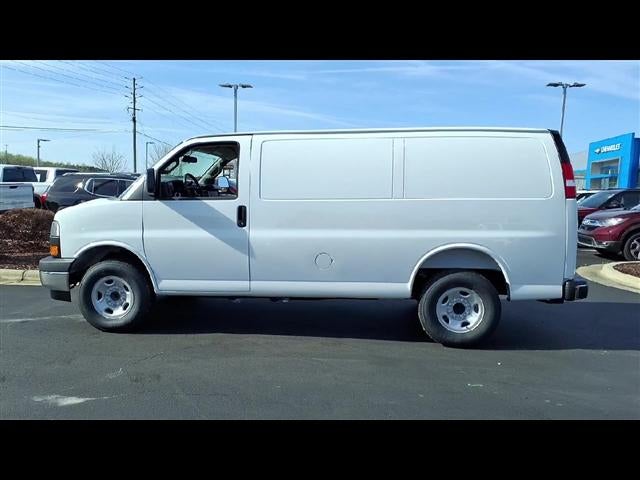 2026 GMC Savana Cargo Base