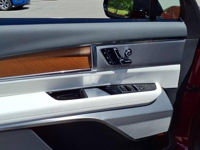 2026 Cadillac VISTIQ Base