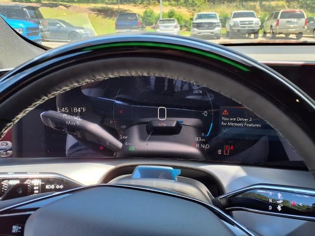 2026 Cadillac VISTIQ Base