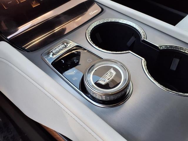 2026 Cadillac VISTIQ Base