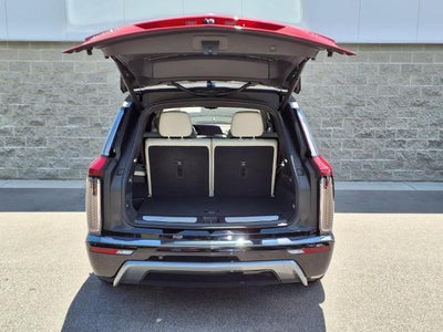 2026 Cadillac VISTIQ Base