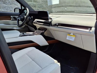 2026 Cadillac VISTIQ Base