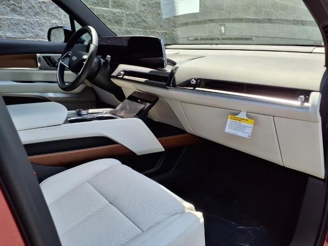 2026 Cadillac VISTIQ Base