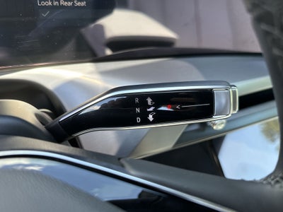 2026 Cadillac VISTIQ Base