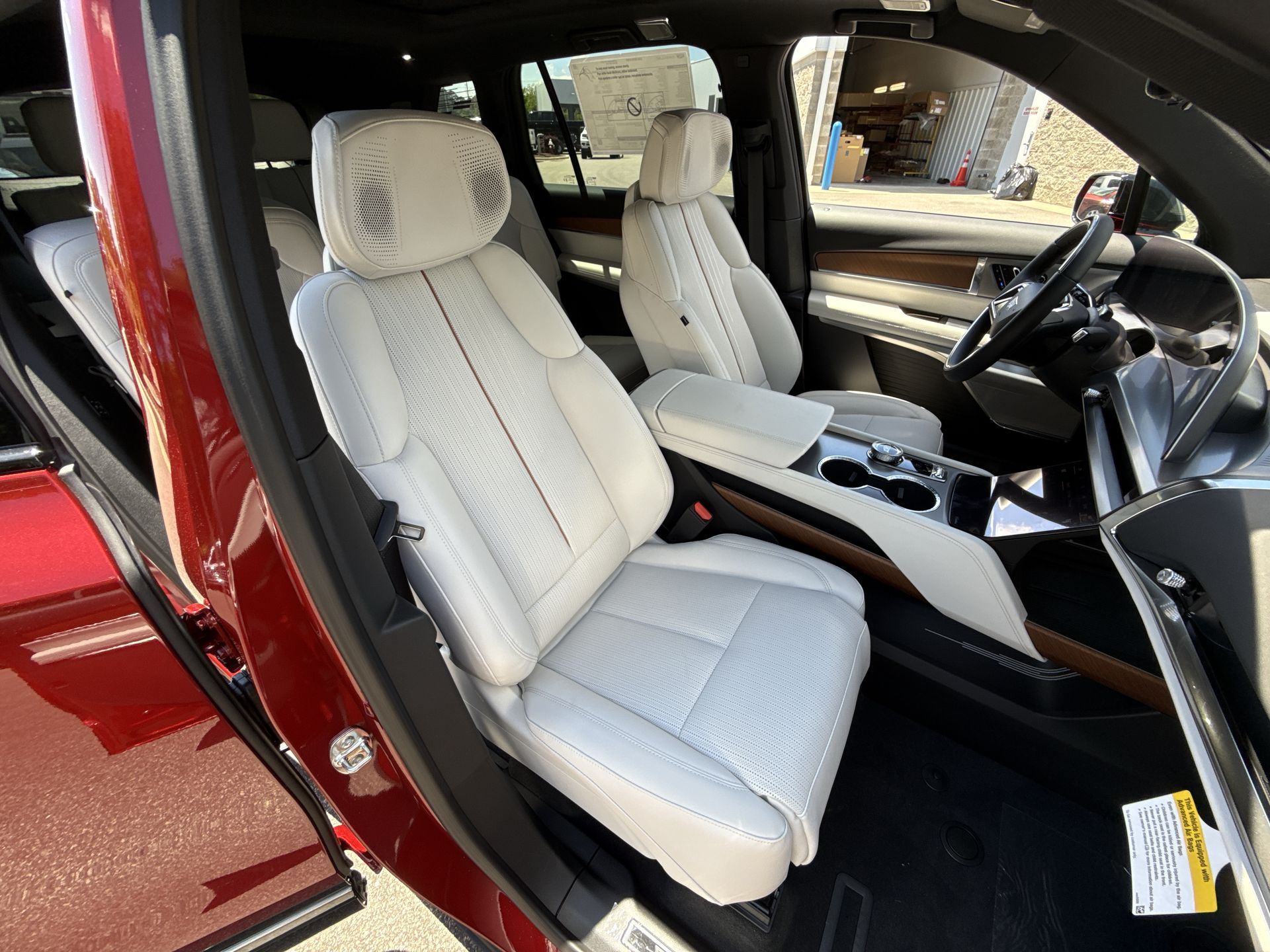 2026 Cadillac VISTIQ Base