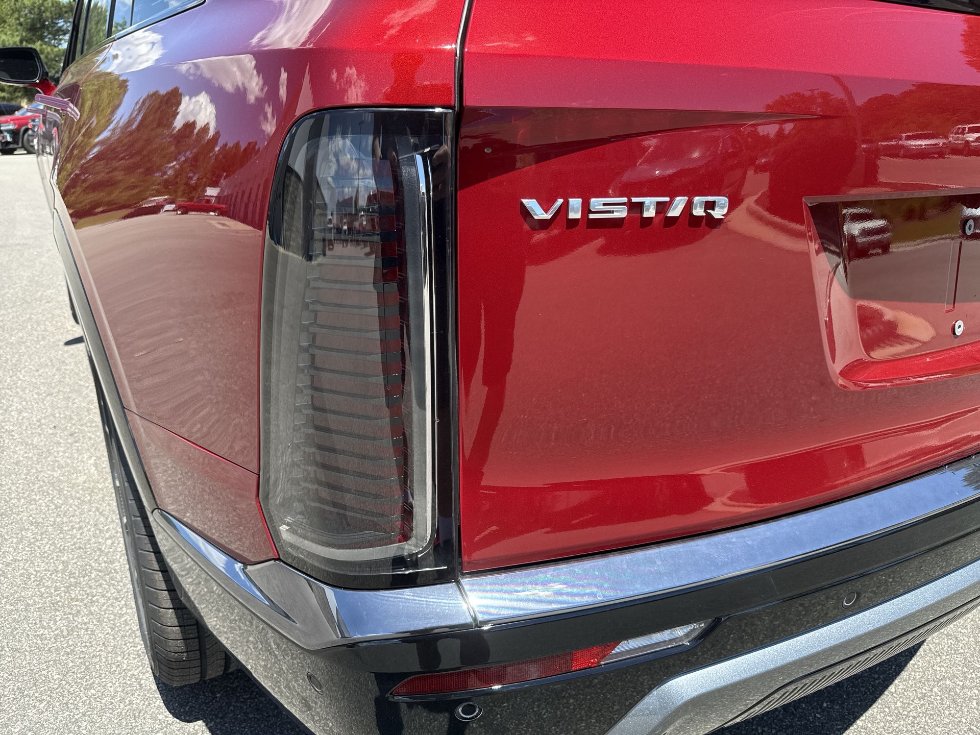 2026 Cadillac VISTIQ Base