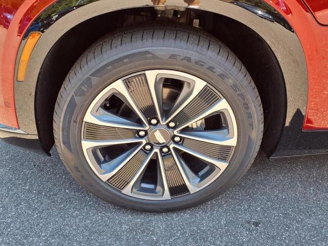 2026 Cadillac VISTIQ Base