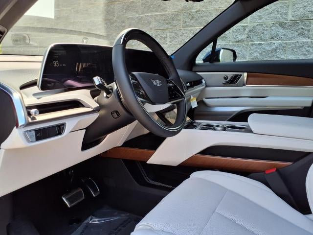 2026 Cadillac VISTIQ Base