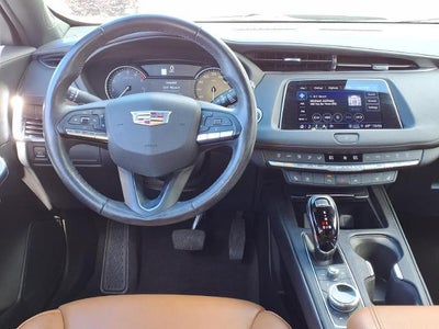 2023 Cadillac XT4 Premium Luxury