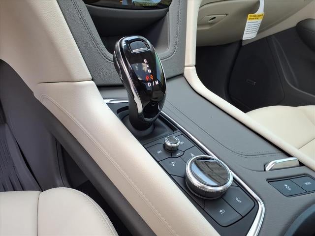 2025 Cadillac XT5 Base