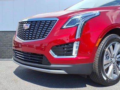 2025 Cadillac XT5 Base