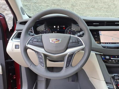 2025 Cadillac XT5 Base