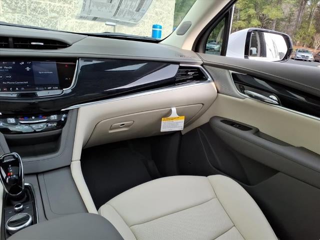 2025 Cadillac XT6 Base