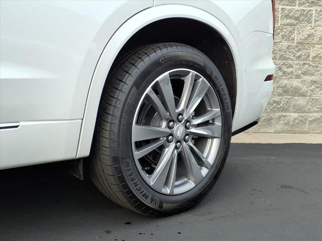 2025 Cadillac XT6 Base