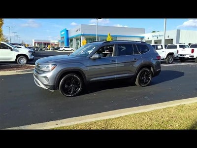 2022 Volkswagen Atlas 2.0T SE w/Technology