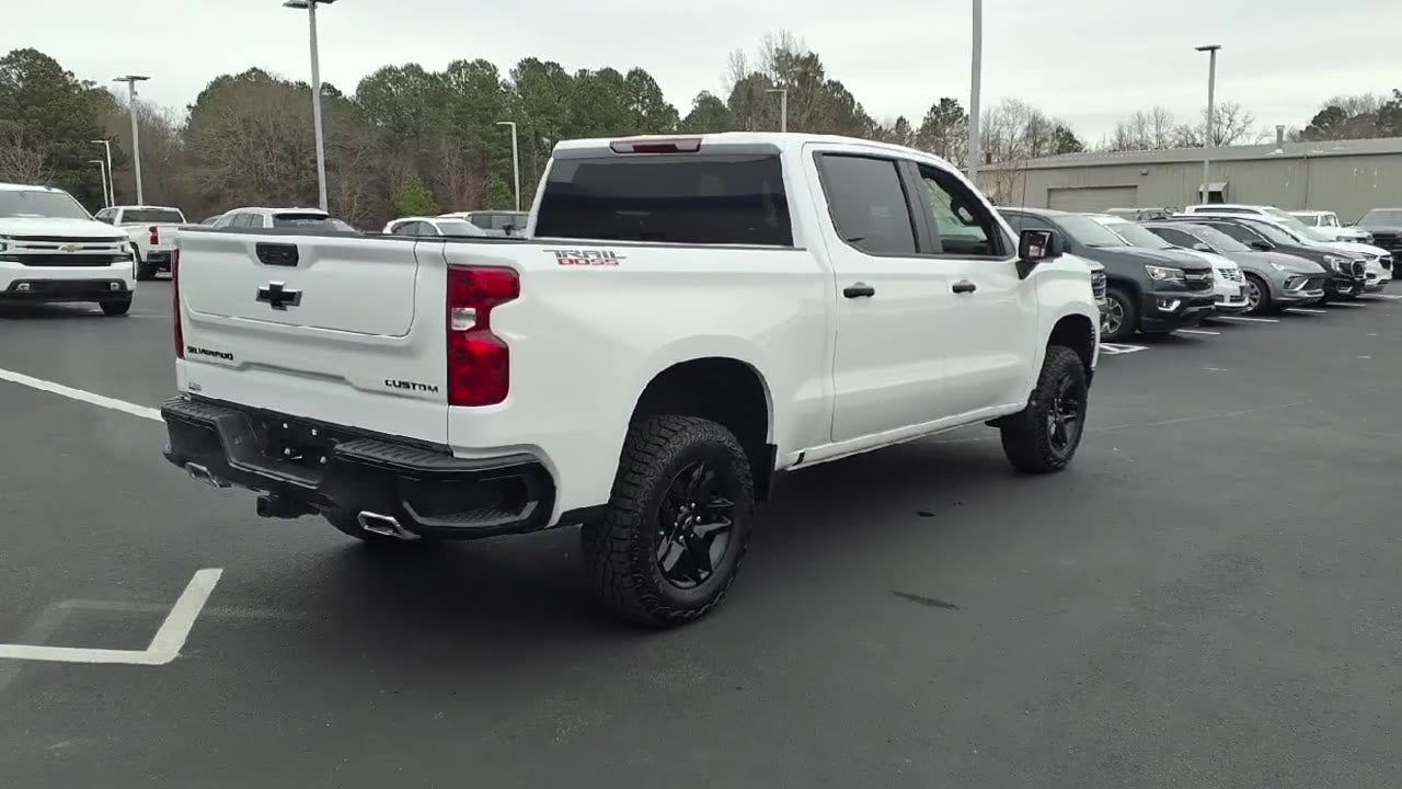 2026 Chevrolet Silverado 1500 Custom Trail Boss