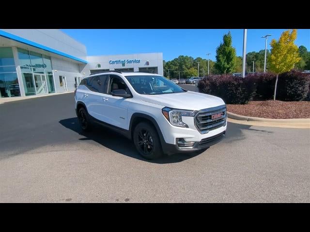 2024 GMC Terrain AT4