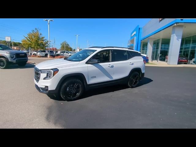 2024 GMC Terrain AT4