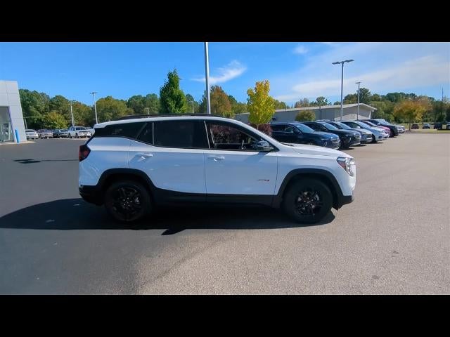 2024 GMC Terrain AT4