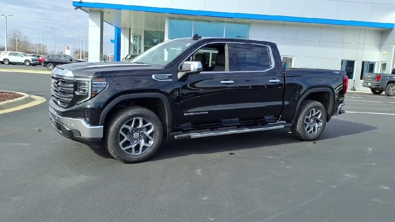 2026 GMC Sierra 1500 SLT