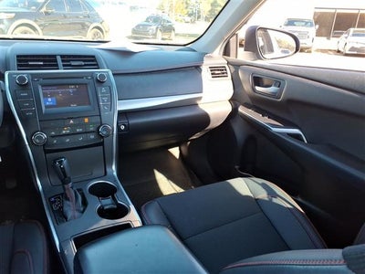 2017 Toyota Camry SE