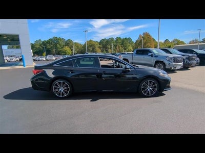 2019 Toyota Avalon Touring