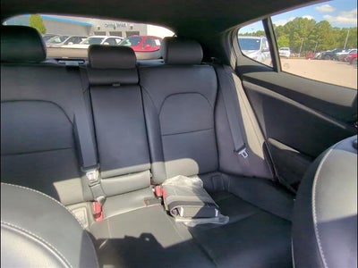 2023 Kia Stinger GT-Line