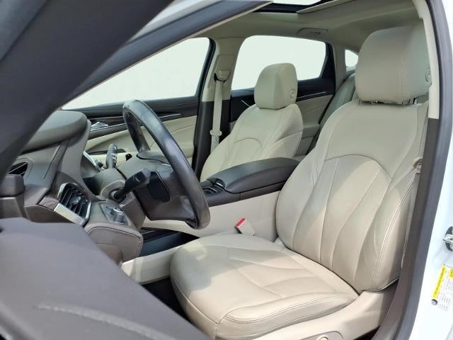 2017 Buick LaCrosse Essence