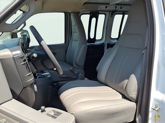2026 Chevrolet Express Cargo 1WT