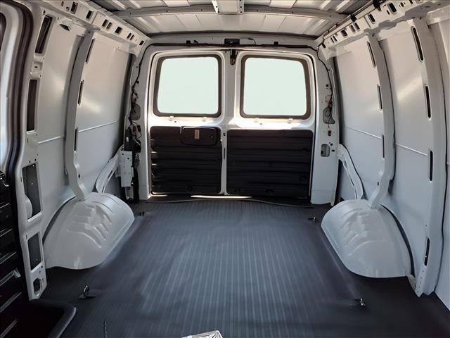 2026 Chevrolet Express Cargo 1WT