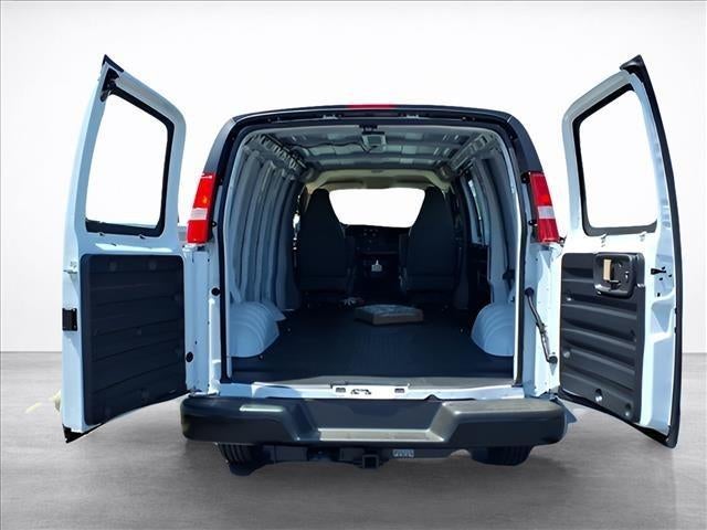 2026 Chevrolet Express Cargo 1WT