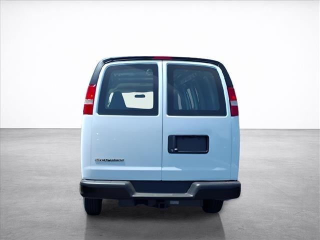 2026 Chevrolet Express Cargo 1WT
