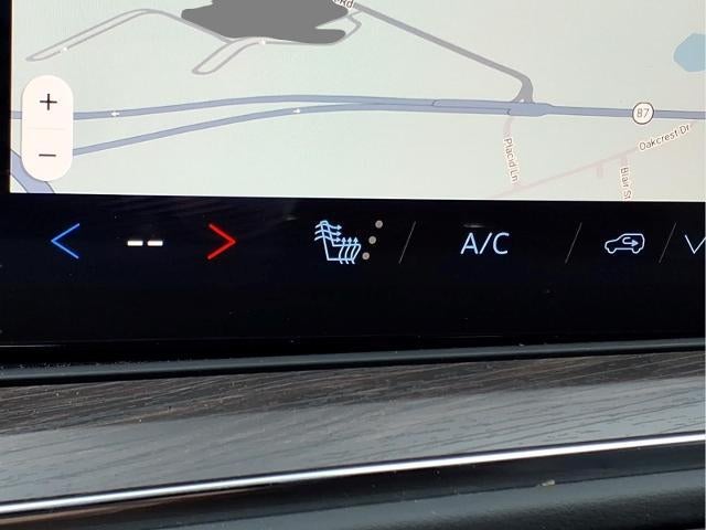 2026 Chevrolet Suburban LT - Photo 18