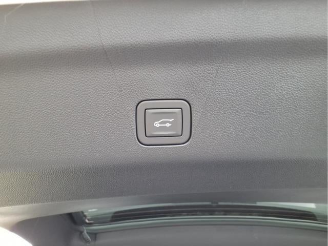 2026 Chevrolet Suburban LT - Photo 26