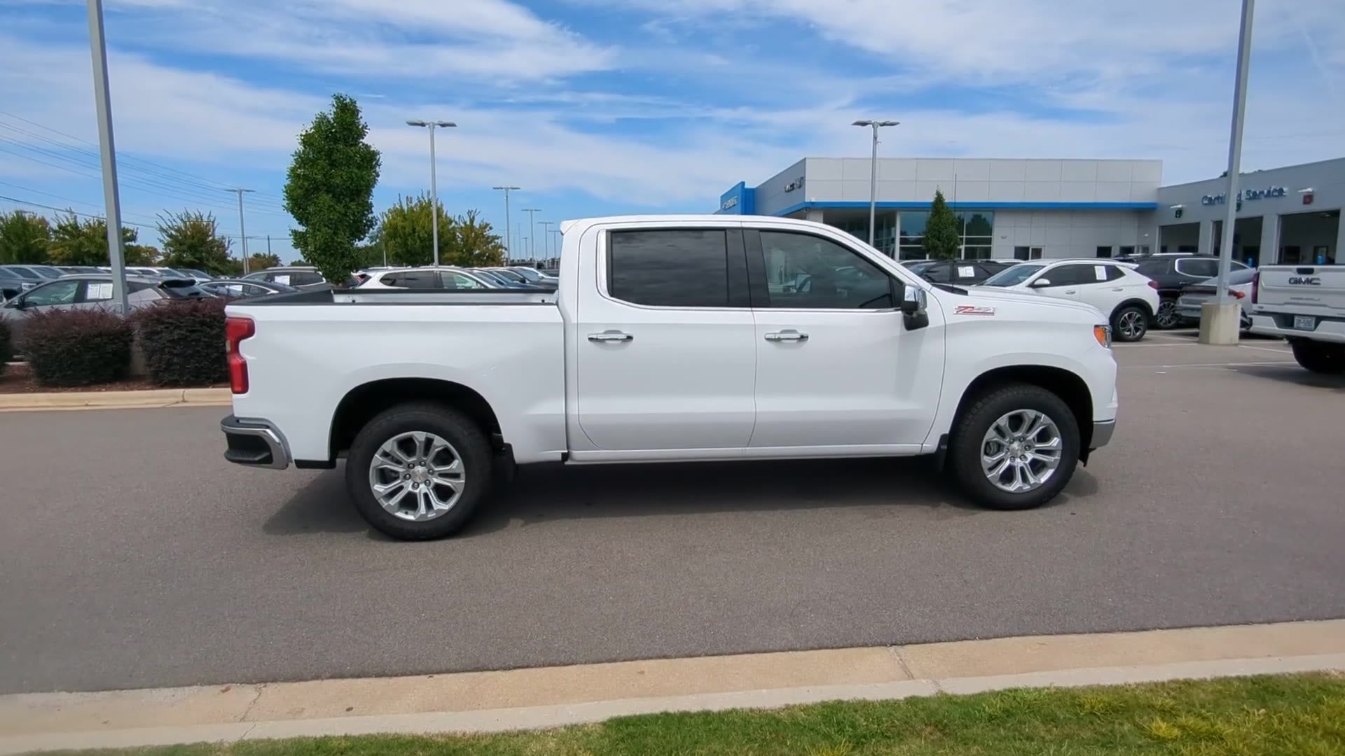 2025 Chevrolet Silverado 1500 LTZ - Photo 51