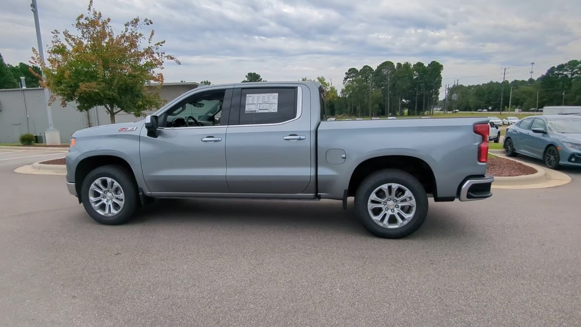 2025 Chevrolet Silverado 1500 LTZ