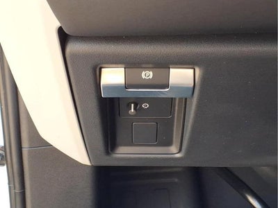 2024 Land Rover Defender 110 P300
